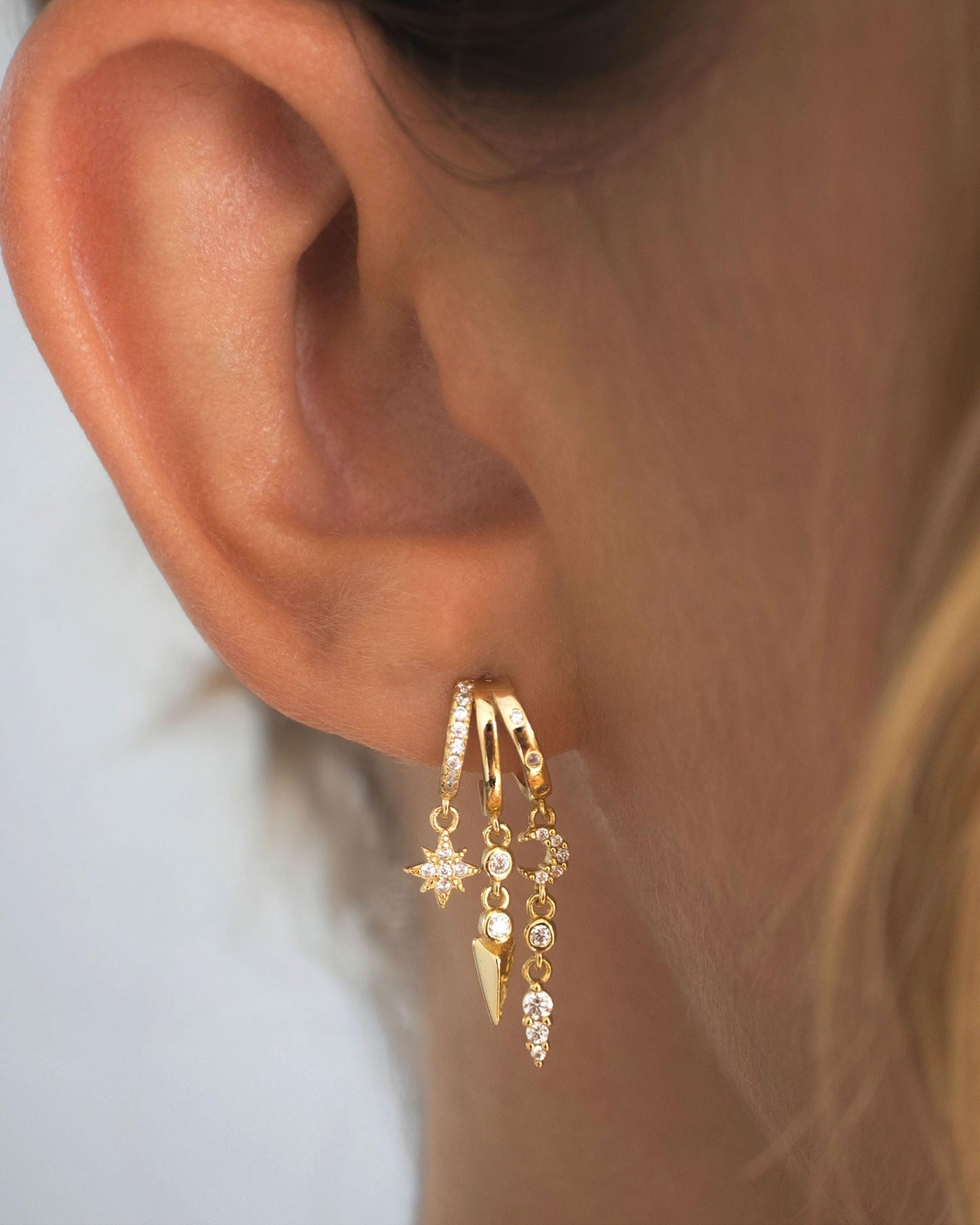 HANLI Orecchini Cerchio Pendenti Donna Argento 925 / Oro Placcato 14K e Zirconi Cubici Anallergici Leggeri Trendy Gioielli di Moda per le Donne